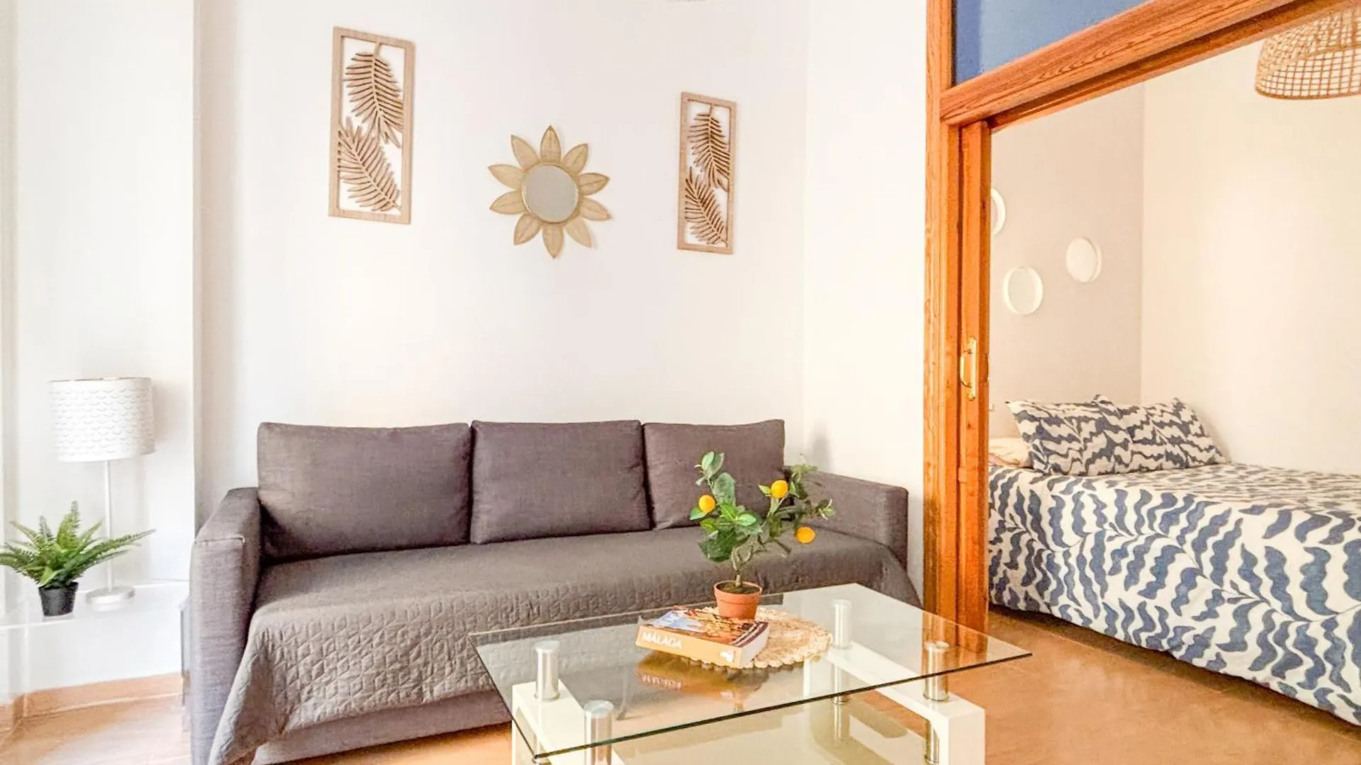 Plz De La Merced Apartamentos Solera 马拉加 0*,