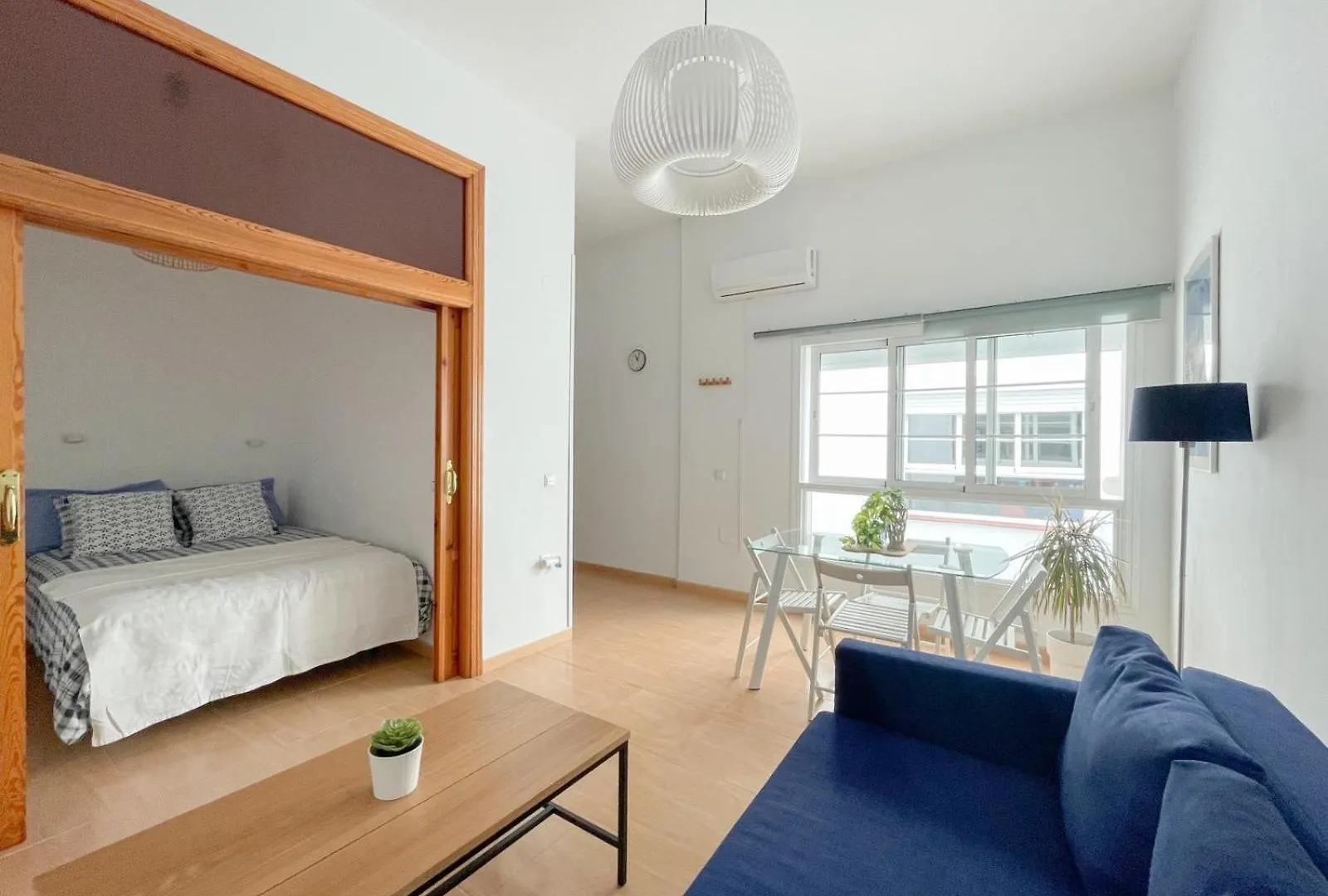 Apartman Plz De La Merced Apartamentos Solera Málaga