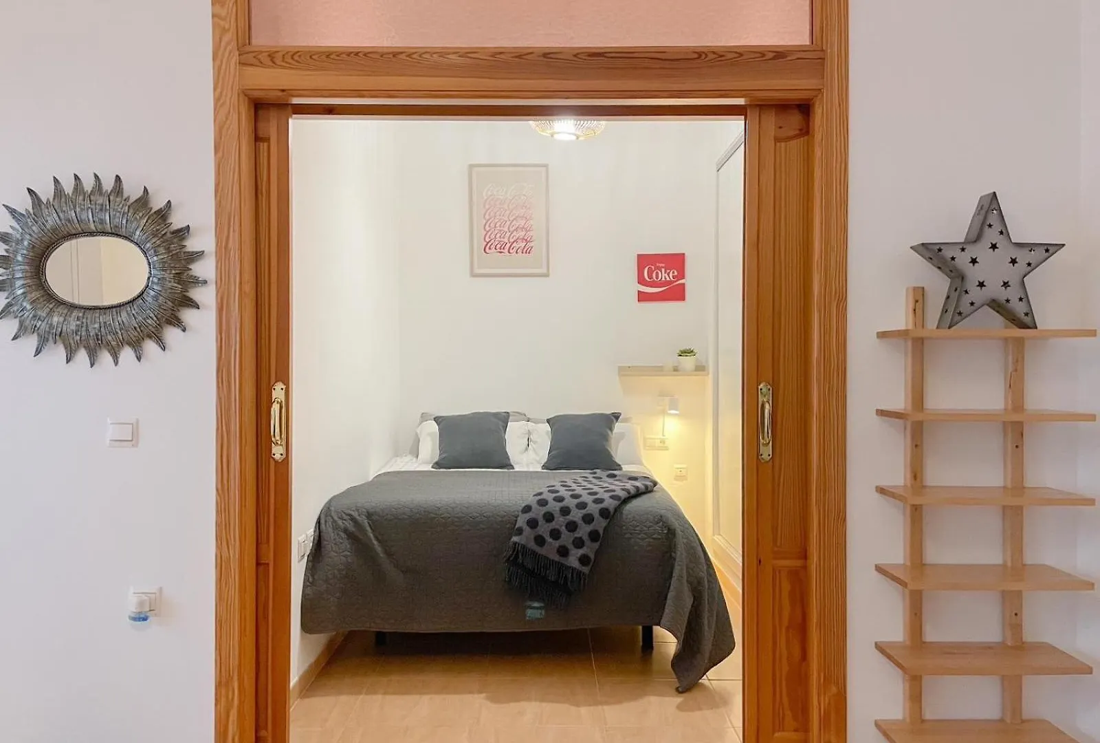 Plz De La Merced Apartamentos Solera Málaga 0*,  Spanyolország
